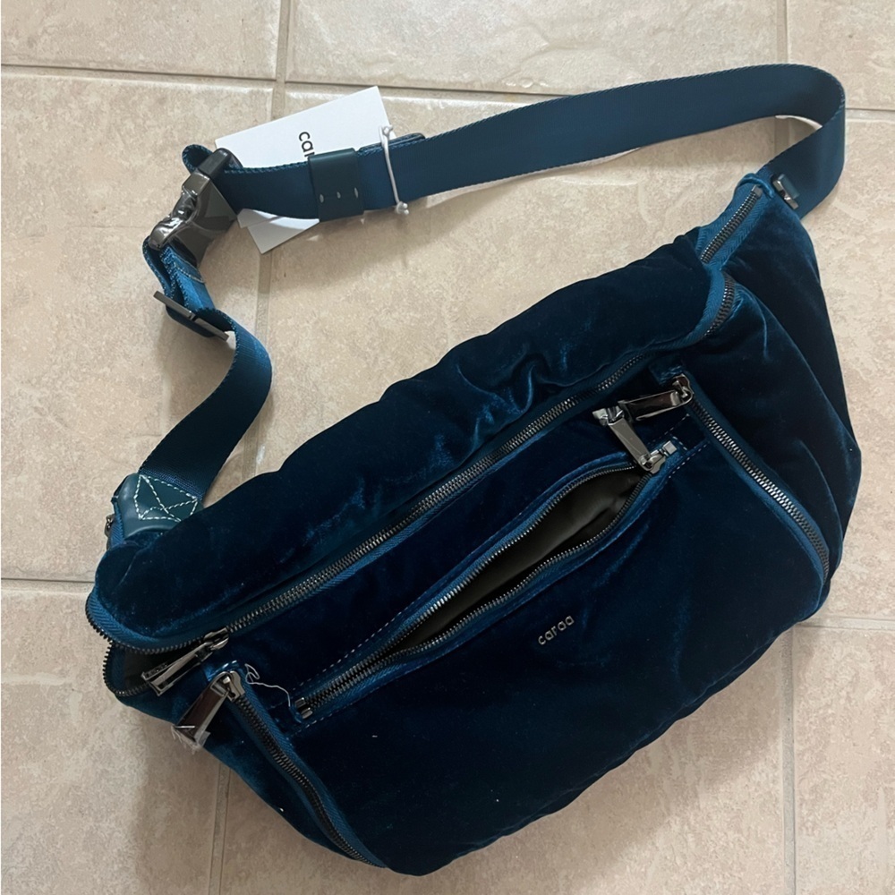 Free People x Caraa Velvet Medium Sling Bag - Picture 7 of 17